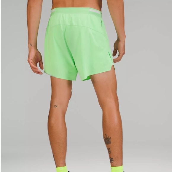 NEW Men’s Lululemon SZ. M or SZ. L Fast & Free lined 6” Shorts VERY POPULAR BNWT - Picture 3 of 16